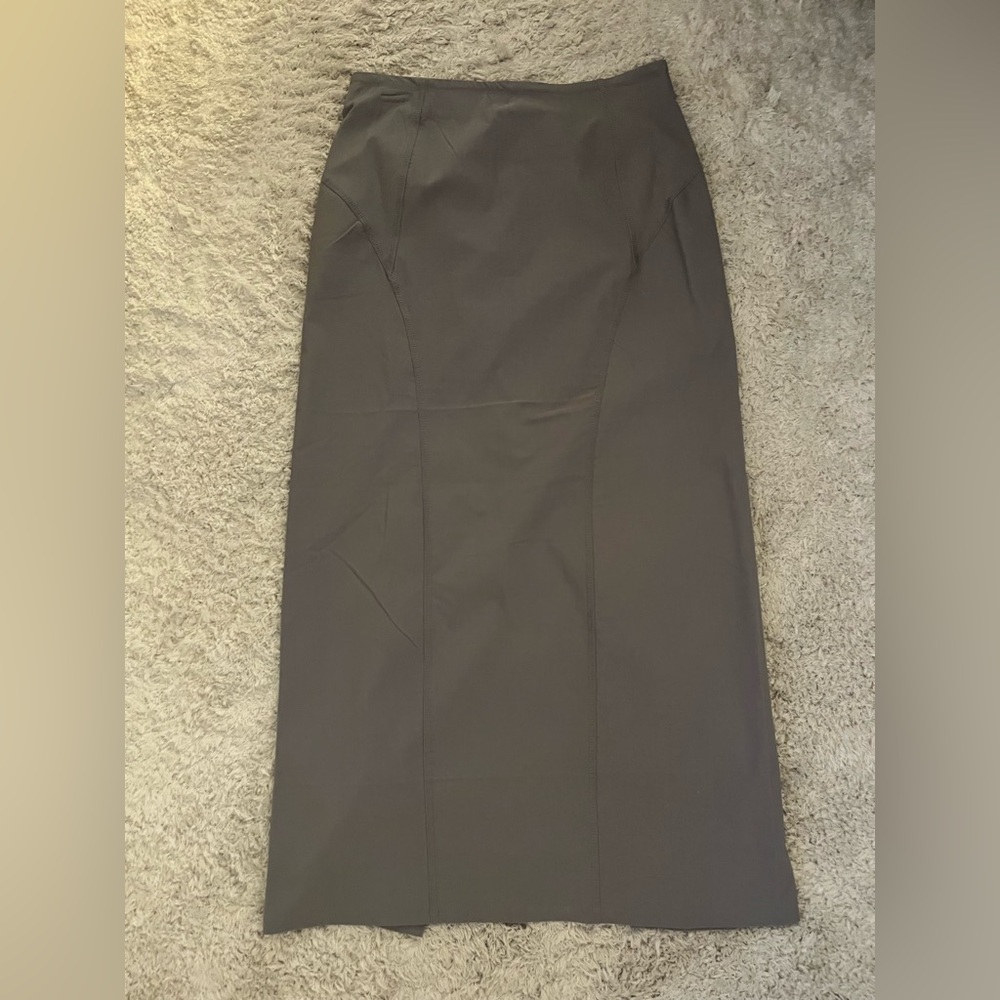 H&M Women’s Full Length Gray Pencil Style Skirt Sz S